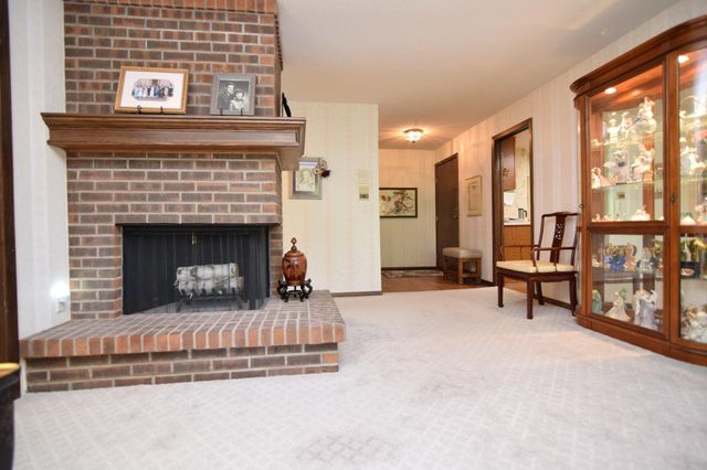 9600 Portland Avenue S 205, Bloomington, MN 55420