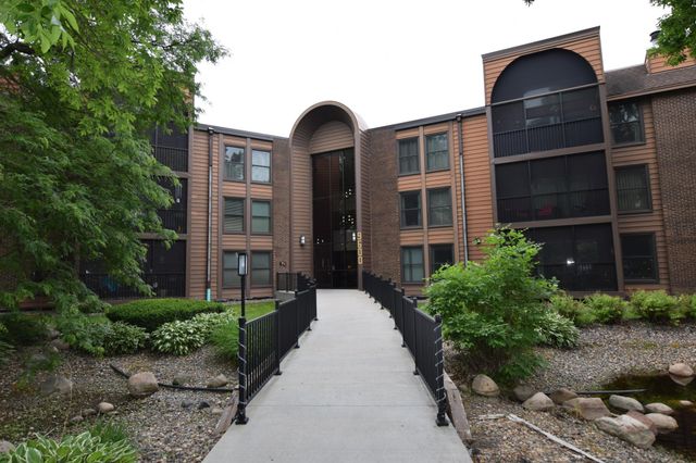 9600 Portland Avenue S 205, Bloomington, MN 55420
