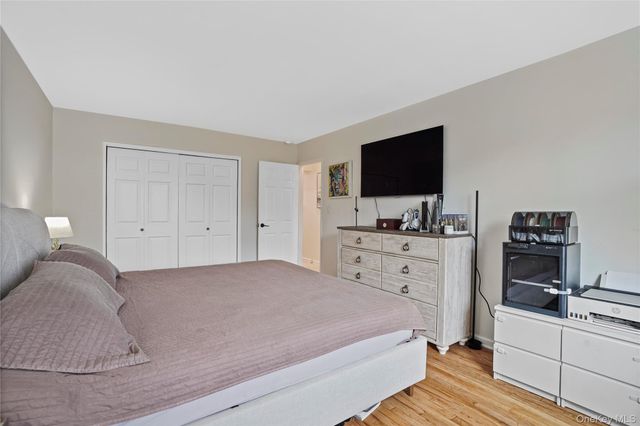 151-25 88th Street 4E, Howard Beach, NY 11414