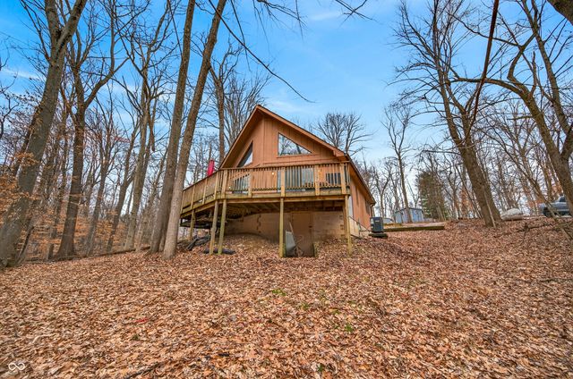 8288 Bluegill Drive, Nineveh, IN 46164