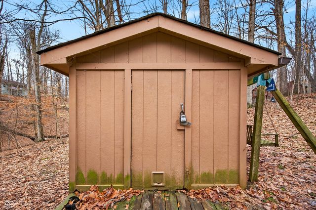 8288 Bluegill Drive, Nineveh, IN 46164