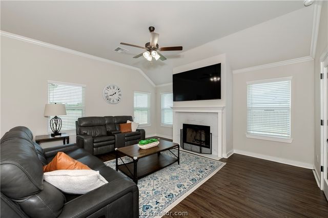 1934 Cambria Drive, Bryan, TX 77807