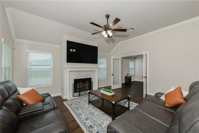 1934 Cambria Drive, Bryan, TX 77807