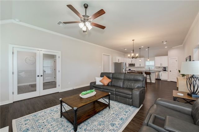 1934 Cambria Drive, Bryan, TX 77807