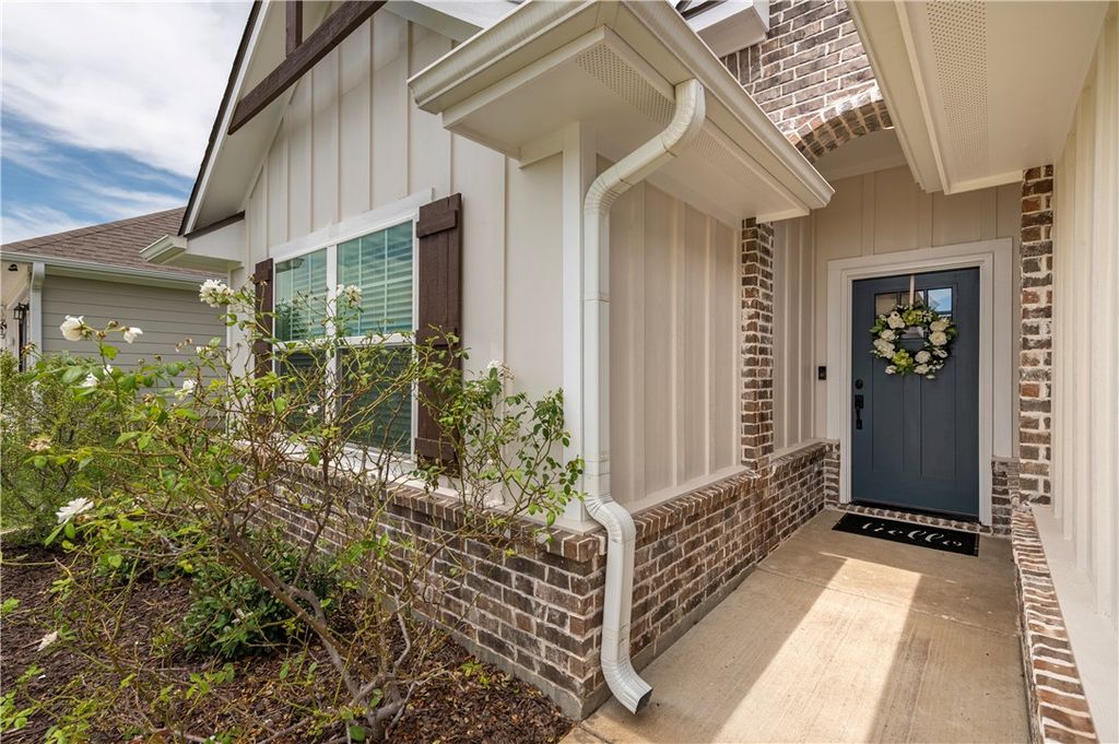 1934 Cambria Drive, Bryan, TX 77807