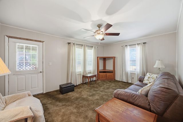 78 N Lake Terrace, Rossville, GA 30741