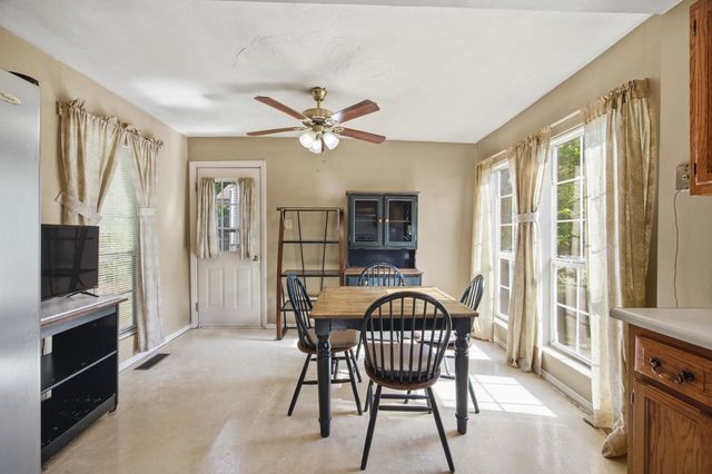 78 N Lake Terrace, Rossville, GA 30741