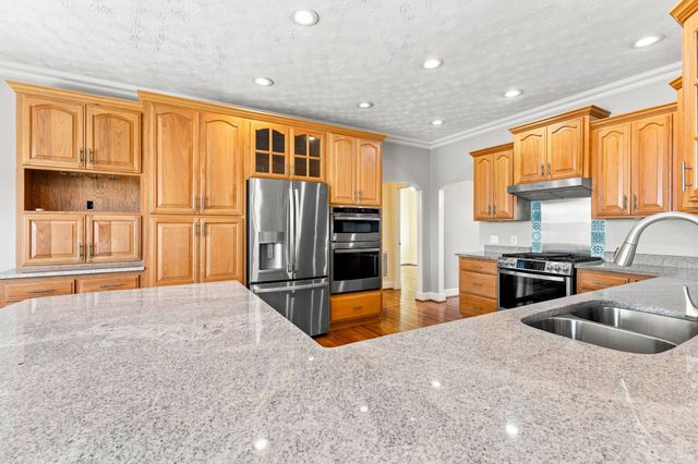 1301 Yellow Creek Rd, Dickson, TN 37055
