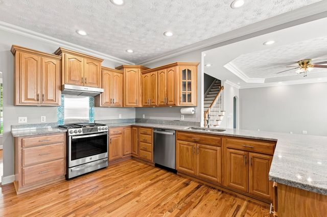 1301 Yellow Creek Rd, Dickson, TN 37055