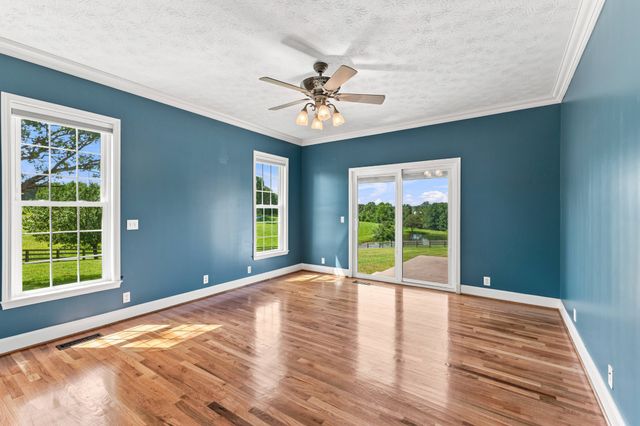 1301 Yellow Creek Rd, Dickson, TN 37055