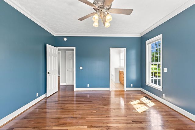 1301 Yellow Creek Rd, Dickson, TN 37055