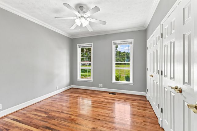 1301 Yellow Creek Rd, Dickson, TN 37055