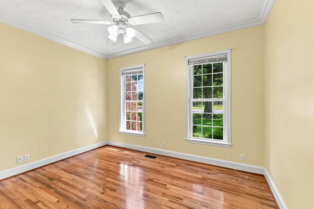 1301 Yellow Creek Rd, Dickson, TN 37055