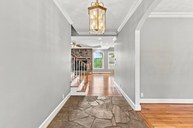 1301 Yellow Creek Rd, Dickson, TN 37055