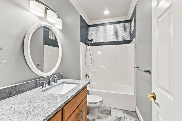 1301 Yellow Creek Rd, Dickson, TN 37055