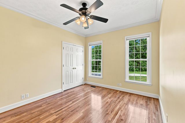 1301 Yellow Creek Rd, Dickson, TN 37055