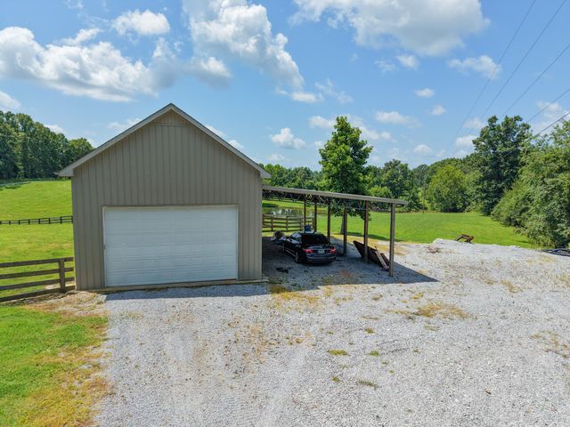 1301 Yellow Creek Rd, Dickson, TN 37055