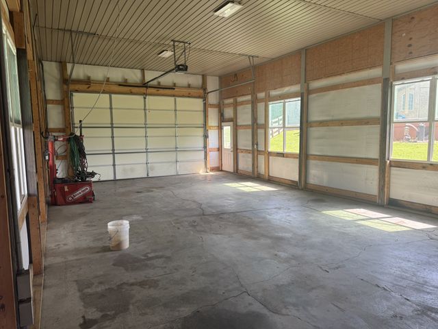1301 Yellow Creek Rd, Dickson, TN 37055
