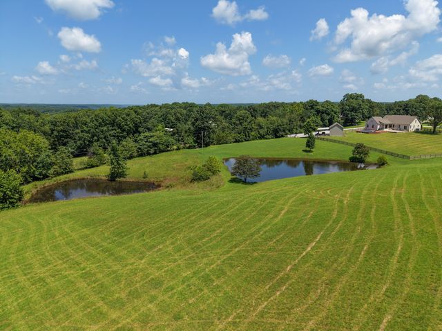 1301 Yellow Creek Rd, Dickson, TN 37055