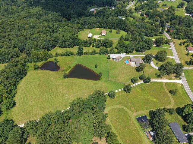 1301 Yellow Creek Rd, Dickson, TN 37055
