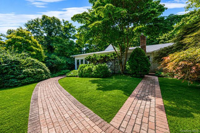 90 Locust Lane, Northport, NY 11768