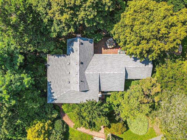 90 Locust Lane, Northport, NY 11768