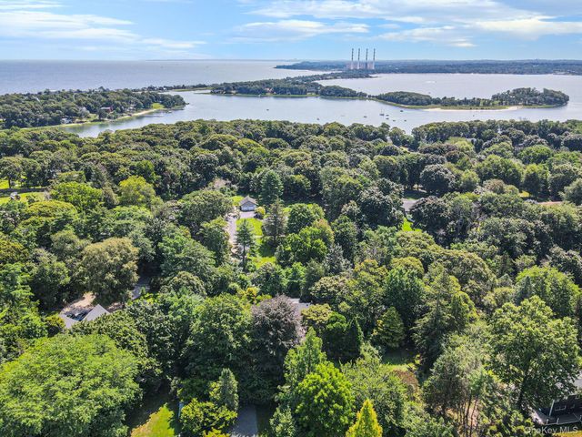 90 Locust Lane, Northport, NY 11768