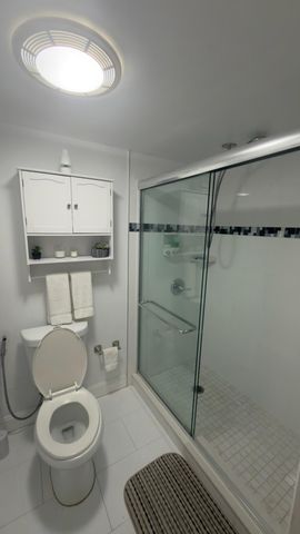 1570 Royal Forest Court, West Palm Beach, FL 33406