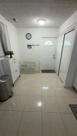 1570 Royal Forest Court, West Palm Beach, FL 33406