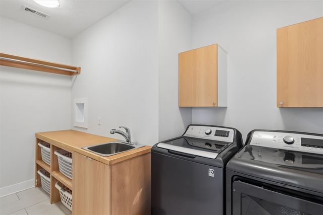 2872 Buena Vista Drive, Clive, IA 50325