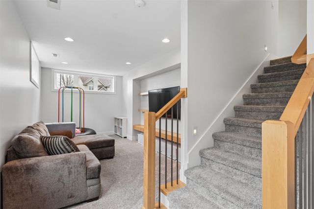 2872 Buena Vista Drive, Clive, IA 50325