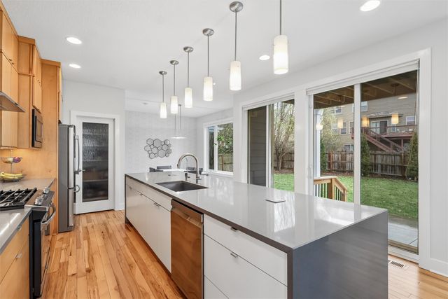 2872 Buena Vista Drive, Clive, IA 50325