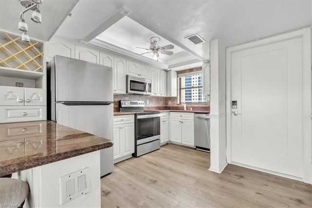 271 Southbay DR 241, Naples, FL 34108