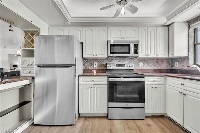 271 Southbay DR 241, Naples, FL 34108