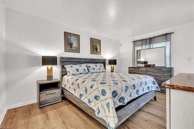 271 Southbay DR 241, Naples, FL 34108