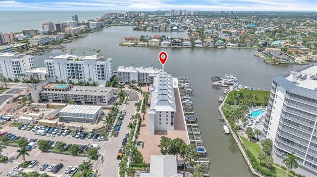 271 Southbay DR 241, Naples, FL 34108
