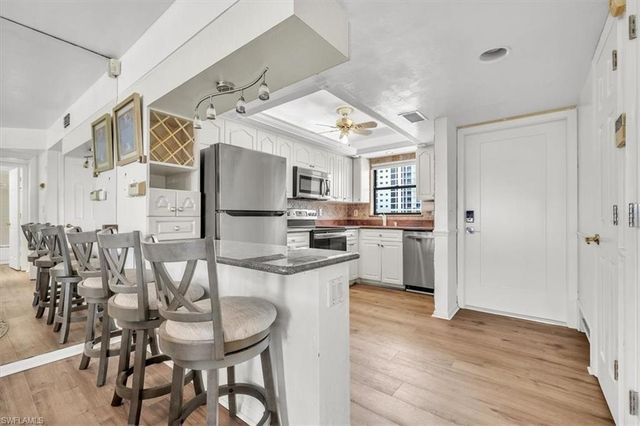 271 Southbay DR 241, Naples, FL 34108