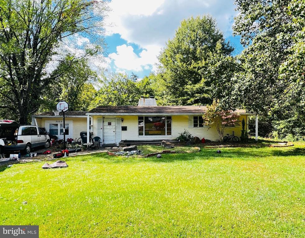 3505 DEVON DR, Falls Church, VA 22042