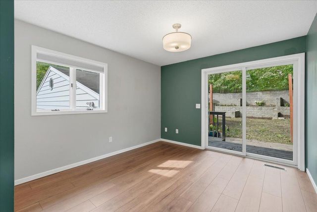 924 Maple Street W, Stillwater, MN 55082