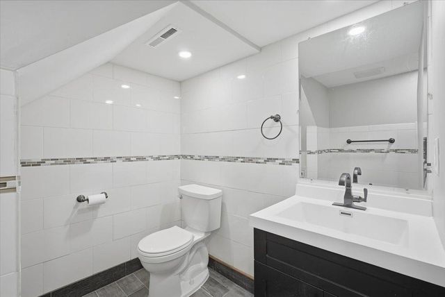 924 Maple Street W, Stillwater, MN 55082