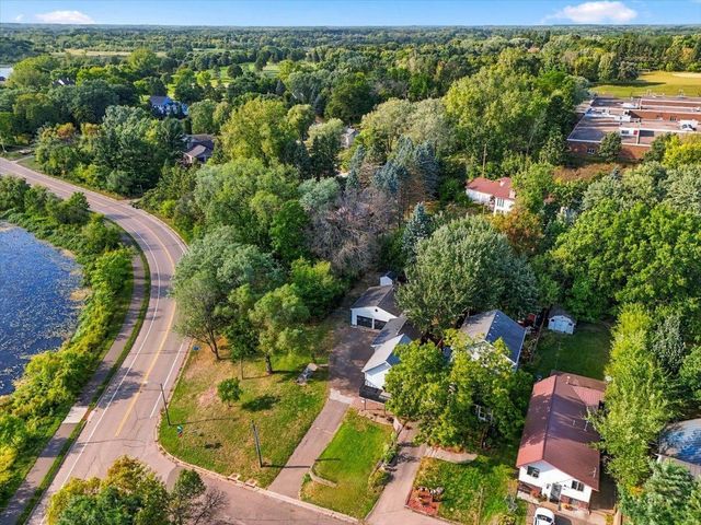 924 Maple Street W, Stillwater, MN 55082