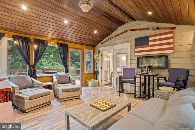 26 BIG LOOK TRL, Medford, NJ 08055