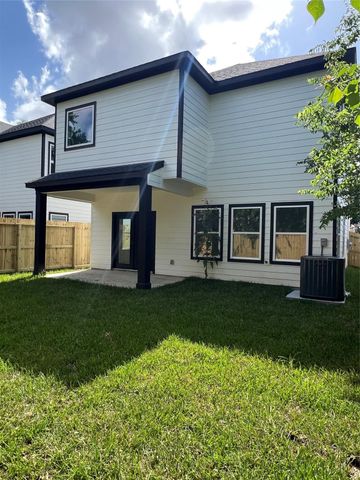 7107 Foster Street B, Houston, TX 77021
