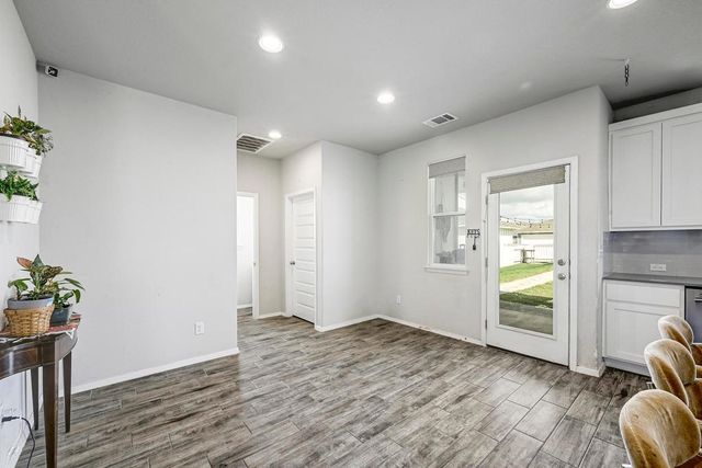141 Fabion ST, Kyle, TX 78640