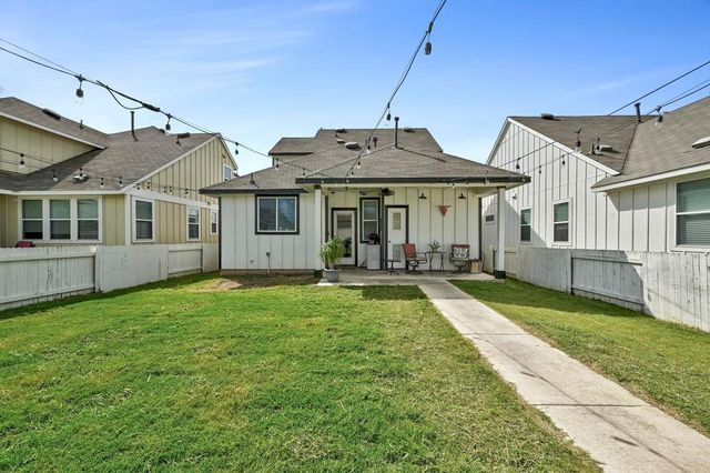 141 Fabion ST, Kyle, TX 78640