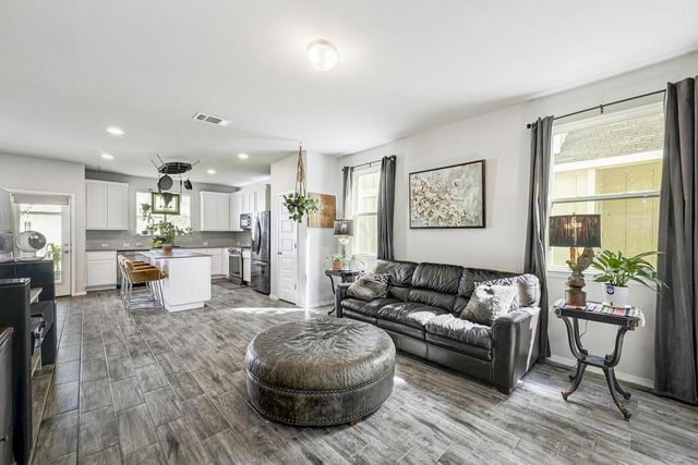 141 Fabion ST, Kyle, TX 78640