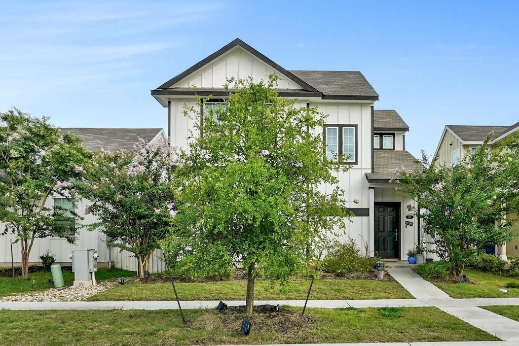 141 Fabion ST, Kyle, TX 78640