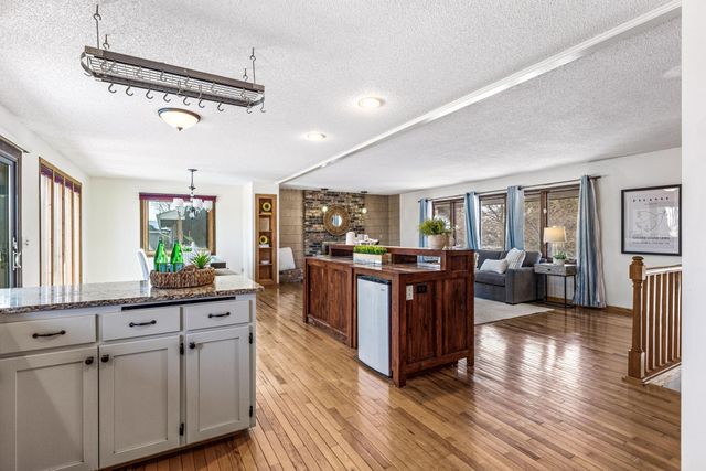 3301 Edgemere Avenue, Saint Anthony, MN 55418