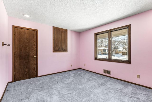 3301 Edgemere Avenue, Saint Anthony, MN 55418