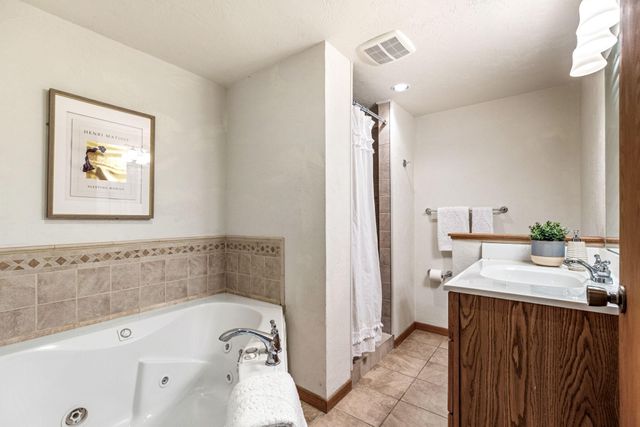 3301 Edgemere Avenue, Saint Anthony, MN 55418